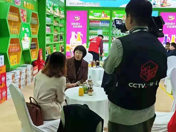 牢記初心匠心閃耀—長沙糖酒會火熱進行，頂真食品接受央視專訪！